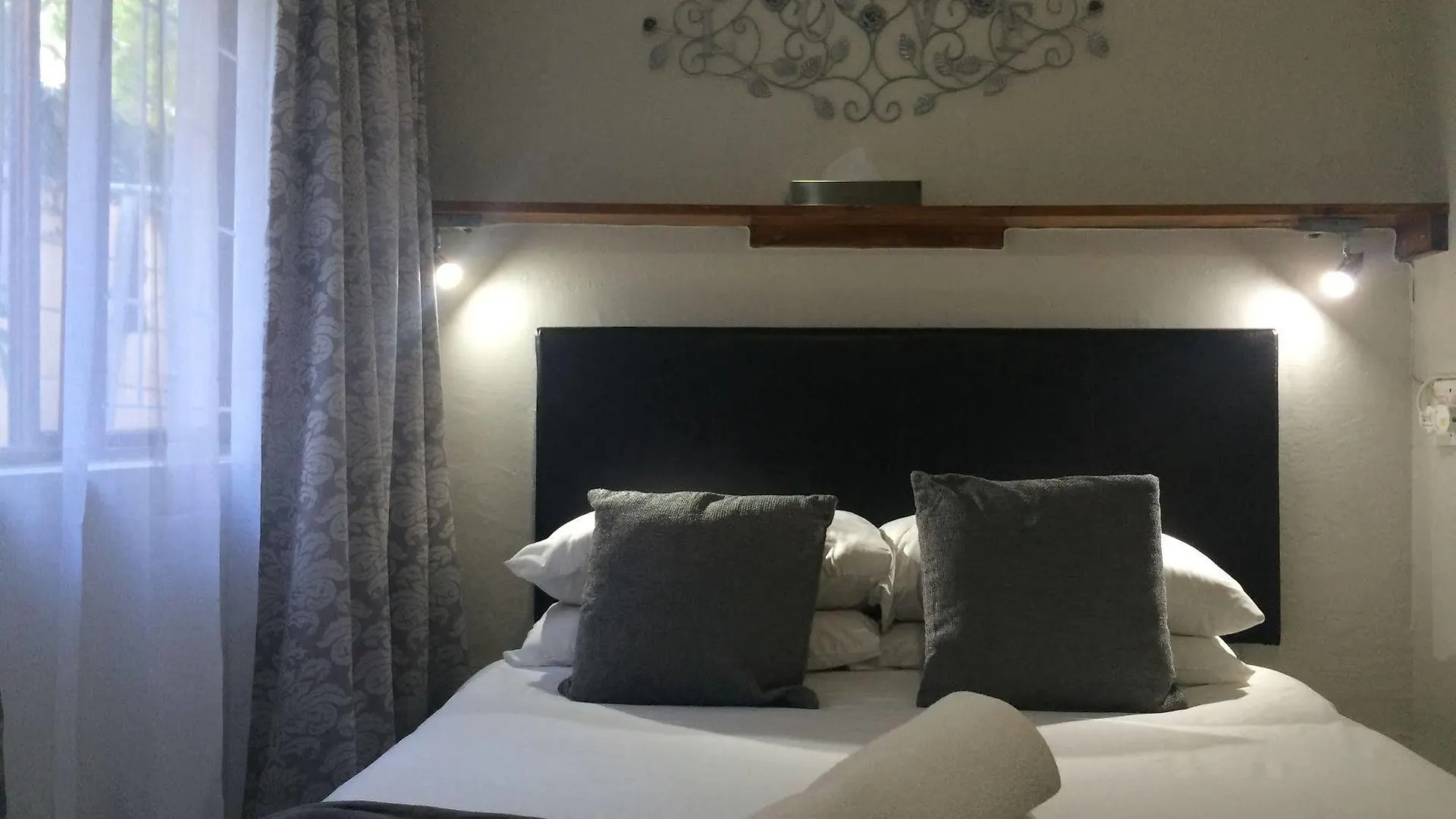 Hostal A Sunflower Stop Backpackers Ciudad del Cabo