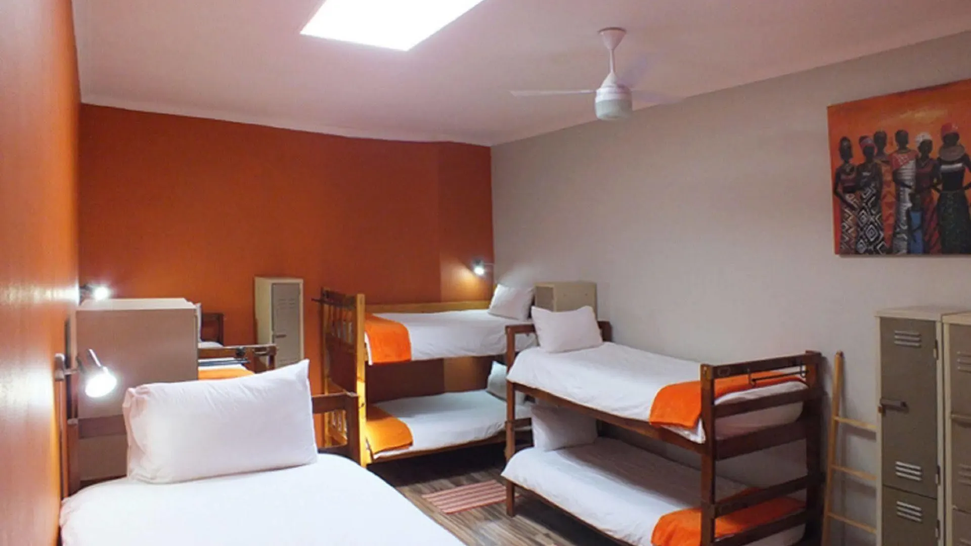 Hostel A Sunflower Stop Backpackers Cape Town South Africa