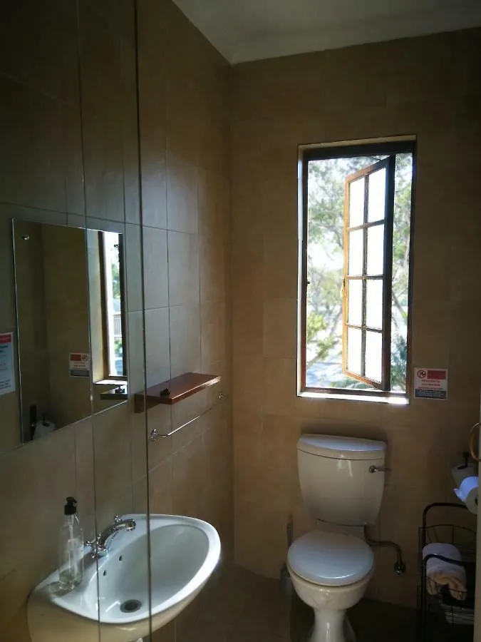 Hostel A Sunflower Stop Backpackers Cape Town Güney Afrika